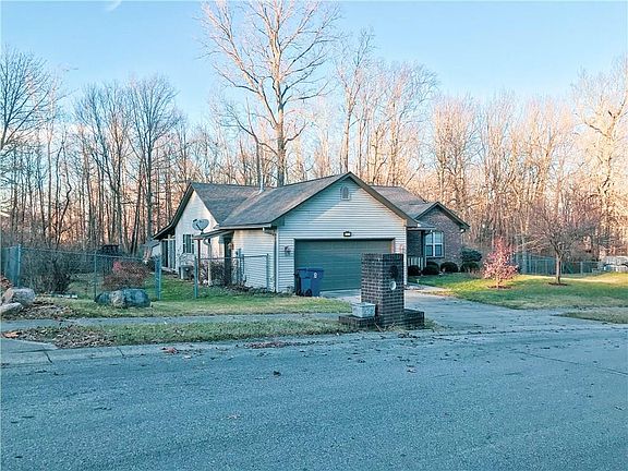 3rd image of 4822 Mesa Dr