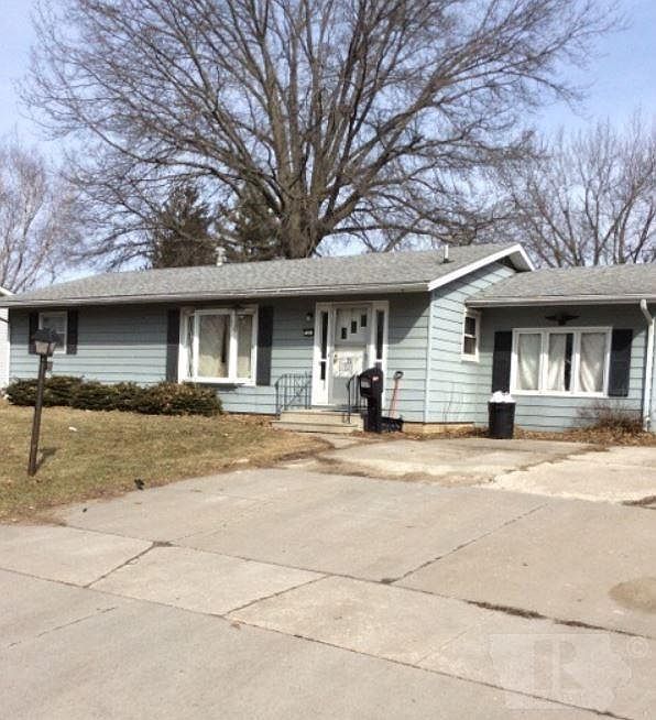 1st image of 703 Arlington Dr