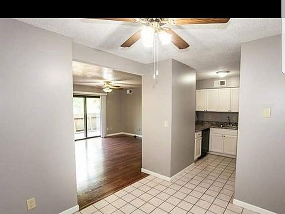 4th image of 1194 Calley Dr APT A