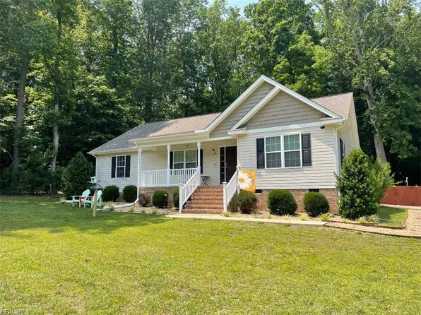 3877 Lewis B Puller Memorial Hwy, Saluda, VA 23149