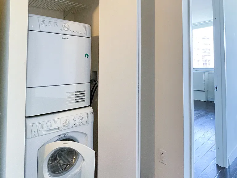 310 E 2nd St #8F — Photo 11