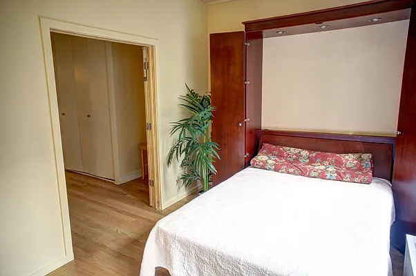 Sold by REGII | media 5