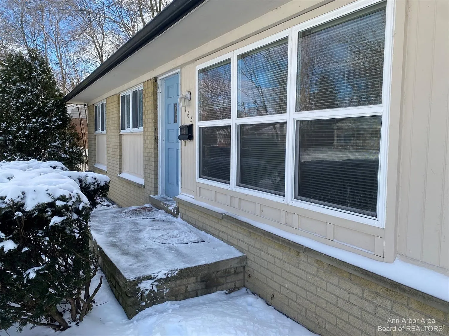 1634 Conway Ave photo 1