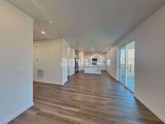 4th image of 26162 E Calhoun Cir