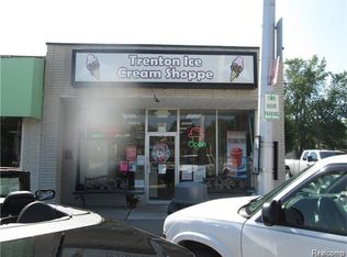 2081 West Rd, Trenton, MI 48183