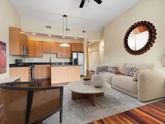 5th image of 4828 N Albany Ave #3S