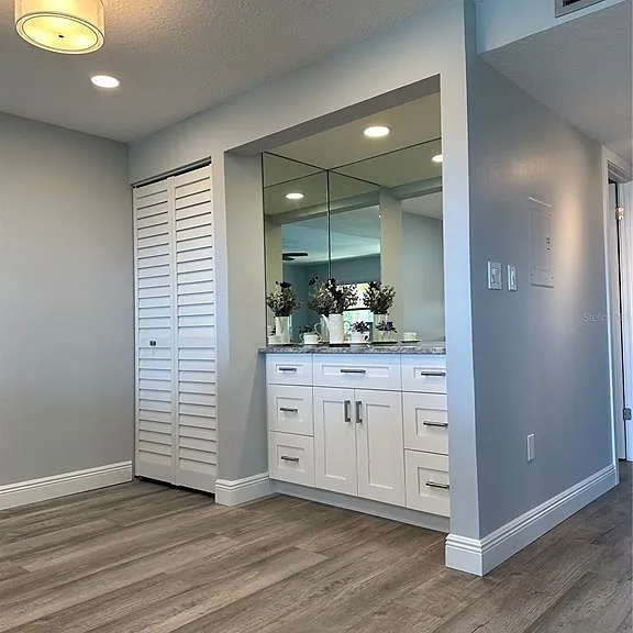 12500 Capri Cir N #401 — Photo 17