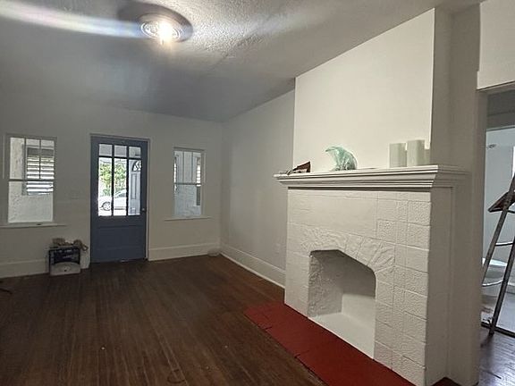 5th image of 928 NW 47th St #A