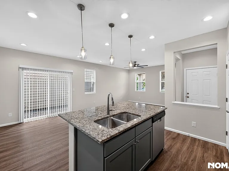 4740 Jasper St — Photo 5