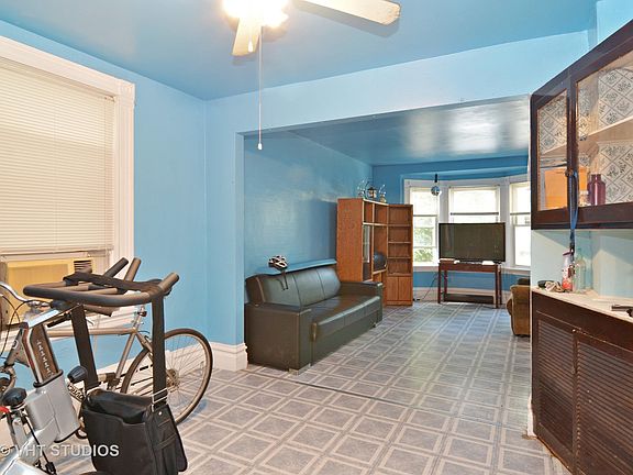 2nd image of 2431 N Monticello Ave #1