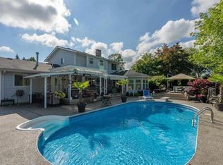 18244 54th Ave, Surrey, BC V3S 7Z1