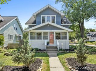1252 Arianna St NW, Grand Rapids, MI 49504
