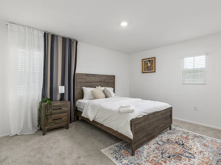 Desert Lily Ct — Photo 17
