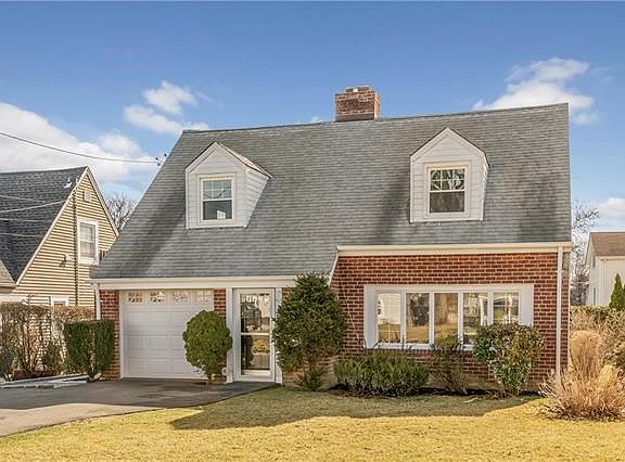 Another view of front of home