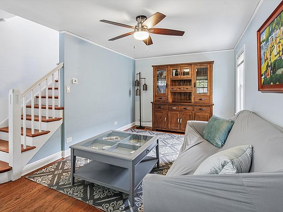 3rd image of 5309 N Oketo Ave