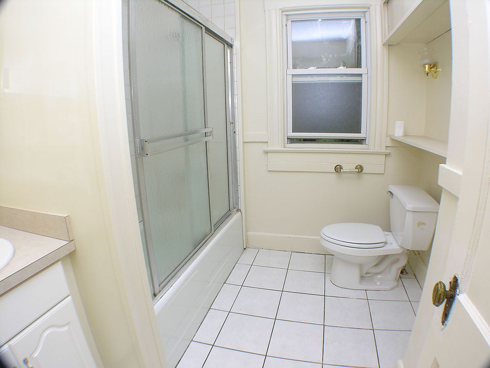 Full bath