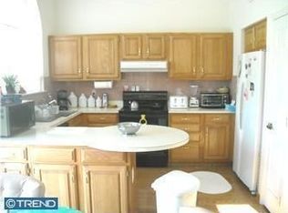 750 Cascade Dr N, Mount Laurel, NJ 08054