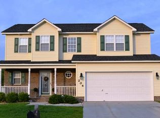 204 Cypress Bay Dr, Jacksonville, NC 28546