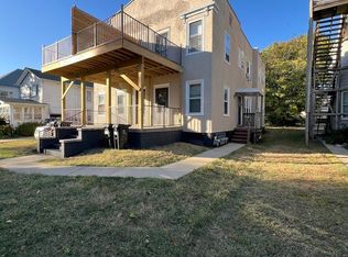 312 E Locust St, Bloomington, IL 61701