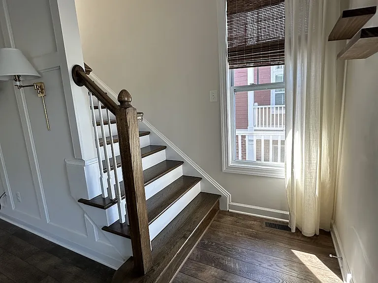 2436 Winthrop Dr — Photo 19
