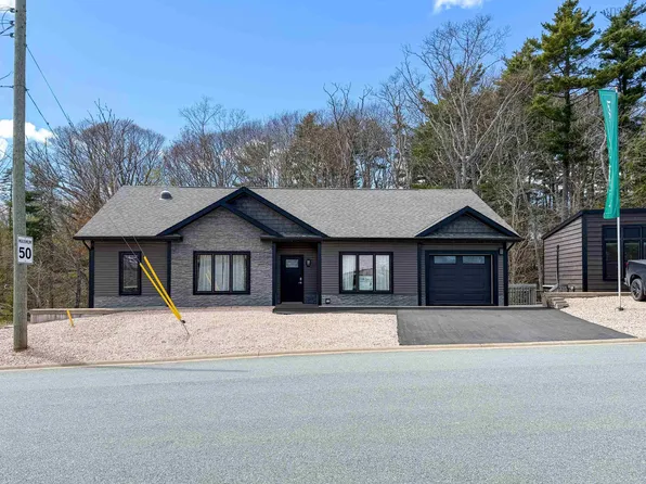 277 Haven Dr, Bridgewater, NS B4V 4C6