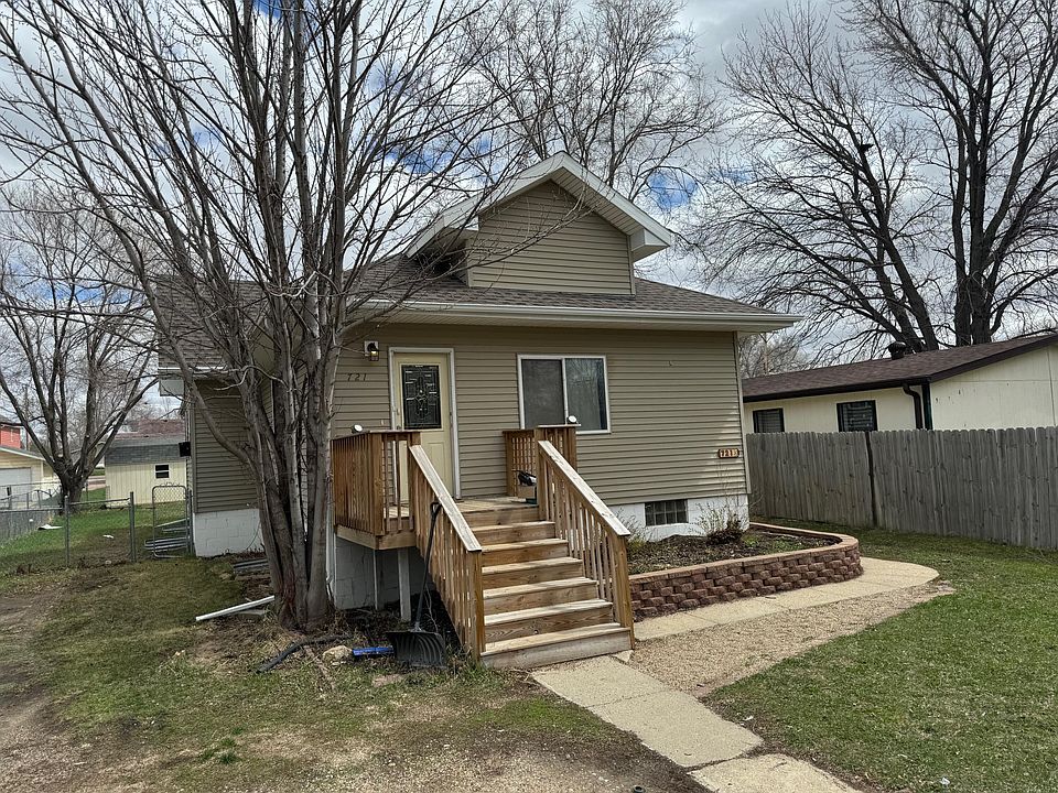 2nd image of 721 S 13th St
