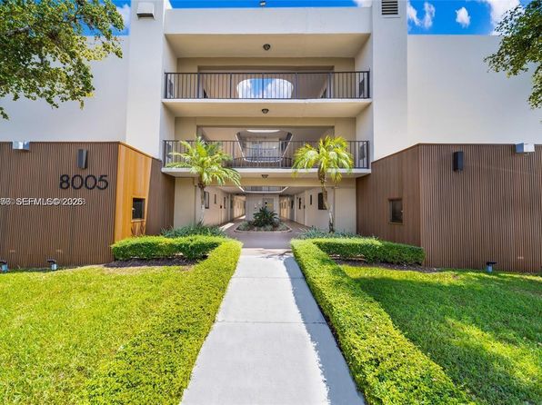 8005 SW 107th Ave APT 317