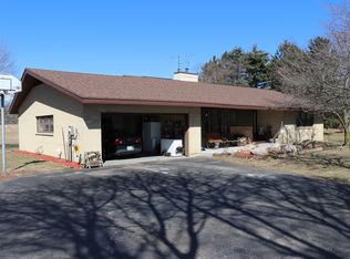 135 E 120th St, Grant, MI 49327