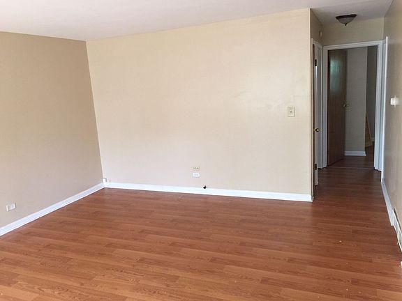 2nd image of 1591 Indian Hill Ave