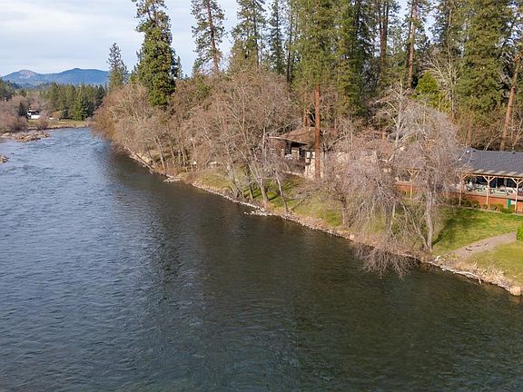 2nd image of 610 Park Dr