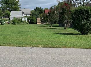 13 Center St, Barnegat, NJ 08005