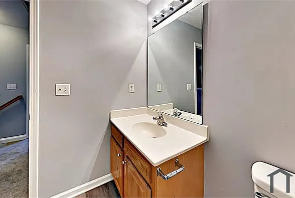 2805 Kendrick Dr — Photo 3