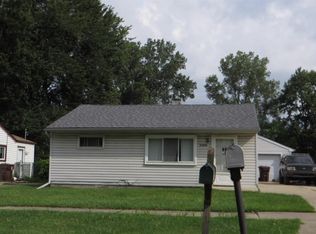 37204 Bendix St, Wayne, MI 48184