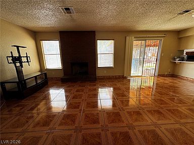 5025 Hayward Ave, Las Vegas, NV 89122, photo 4
