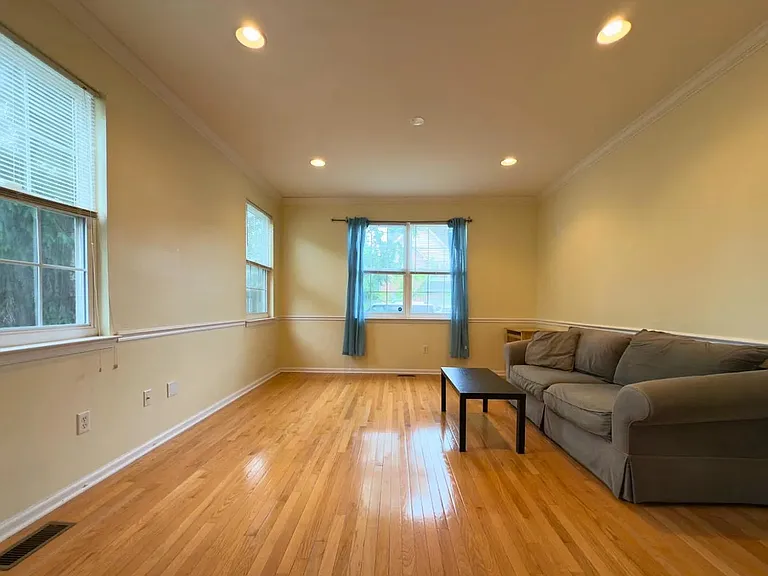 315 Birch Ct — Photo 17