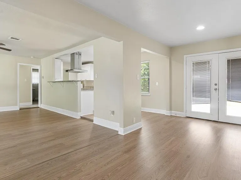 216 Bearle St — Photo 5