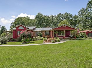 858 Bone Cave Rd, Rock island, TN 38581