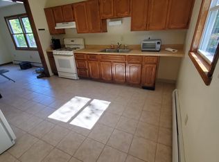 275 Grove St, Meriden, CT 06451