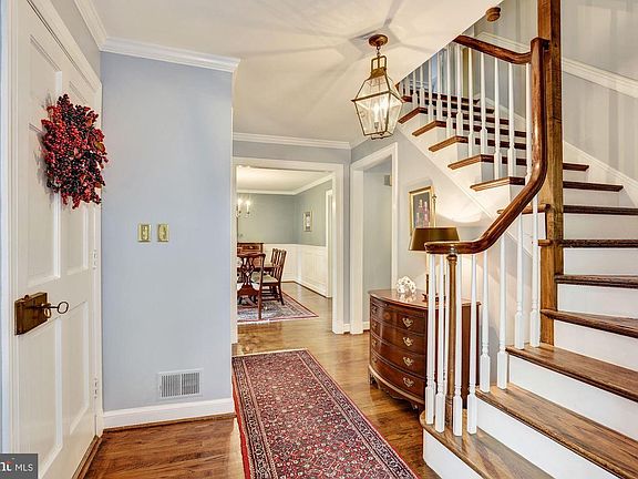 3rd image of 354 Kingsberry Dr