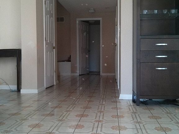 5th image of 4573 Fellows St