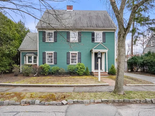 17 McKinnon Ave, Milton, MA 02186