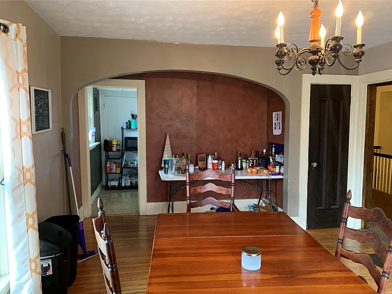 57 Calumet St — Photo 8