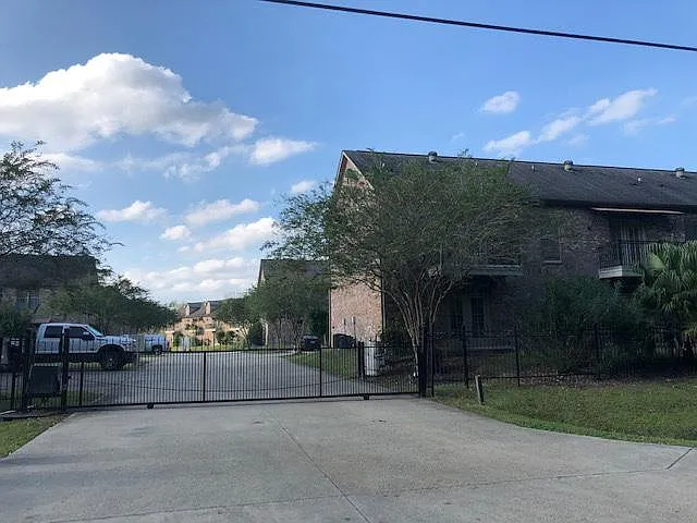 888 S Kenilworth Pkwy #3B — Photo 4