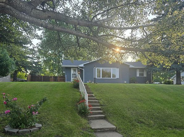 111 Hill Ave S