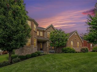 8961 Oakcrest Way, West Chester, OH 45069