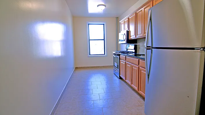 Rented by Tryax Realty Management | media 20