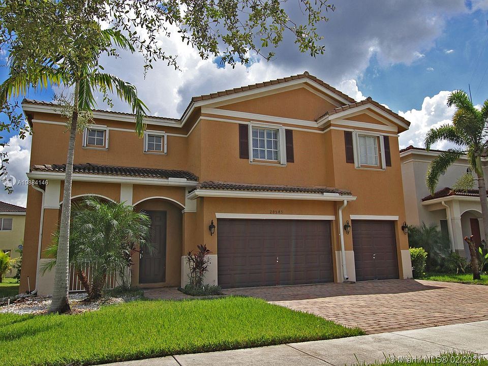 Coconut Cay Miami Gardens Fasci Garden