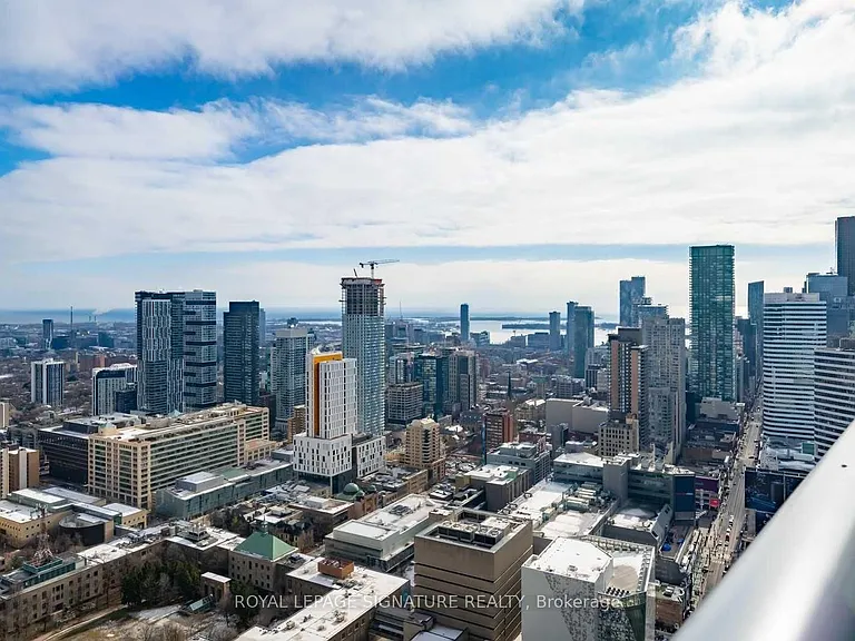 386 Yonge St #5103 — Photo 31
