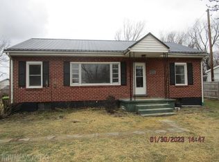 1213 Peppers Ferry Rd, Pulaski, VA 24301