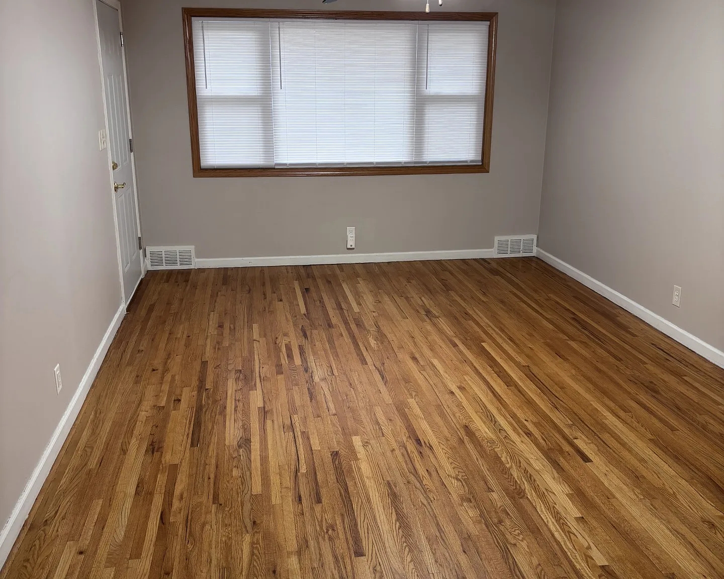 2 bed, 875 sqft, $950 — Photo 1